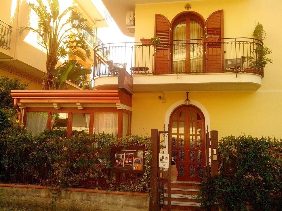 Villa Marysa Studio Apartment Джардини-Наксос Экстерьер фото